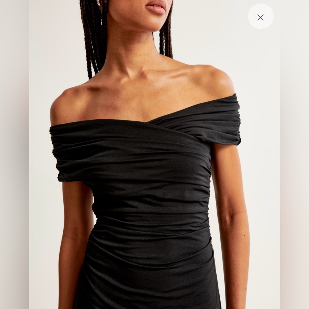 Abercrombie & Fitch Off-The-Shoulder Knit Midi Dress - Picture 4 of 7